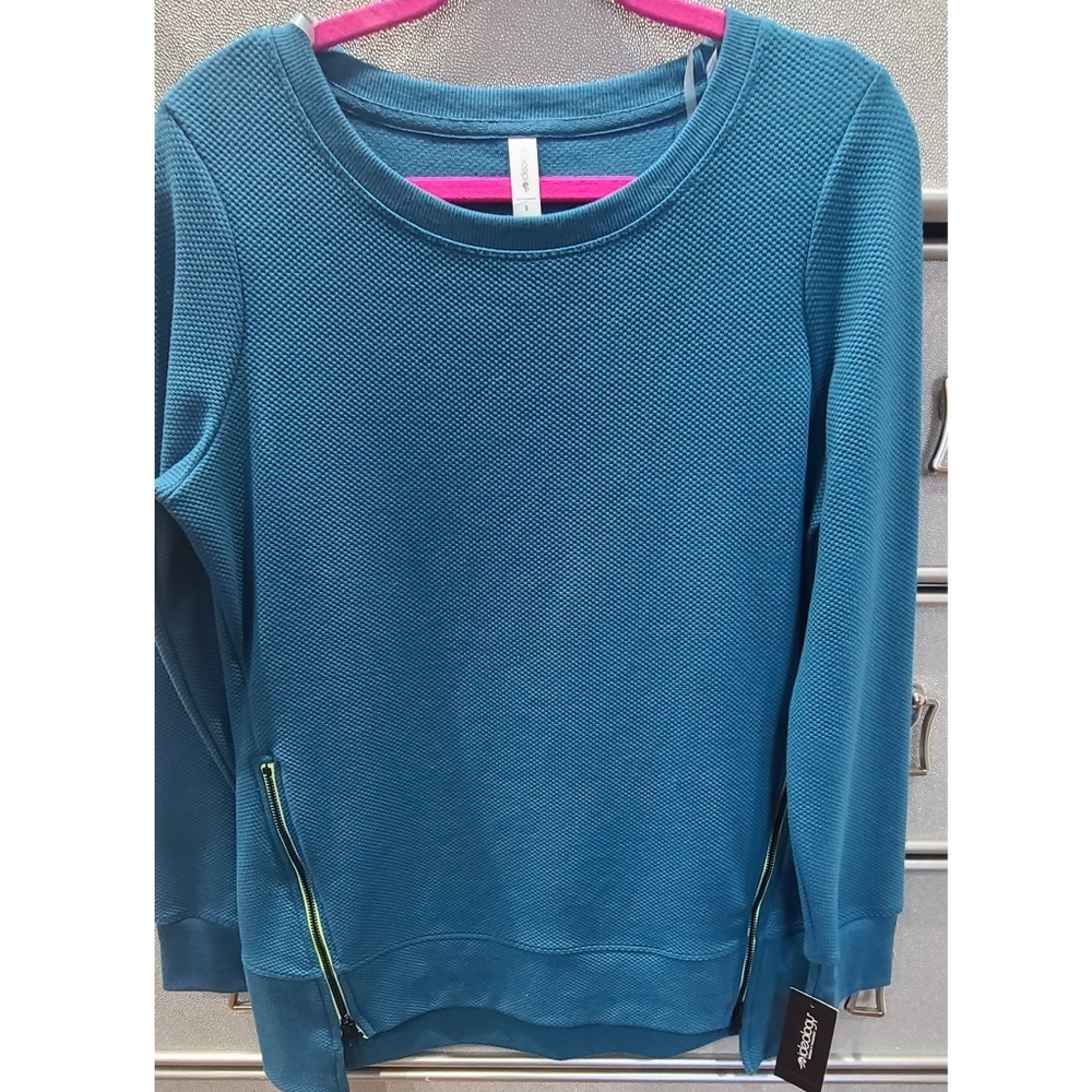 Ideology, size small, teal, sweatshirt